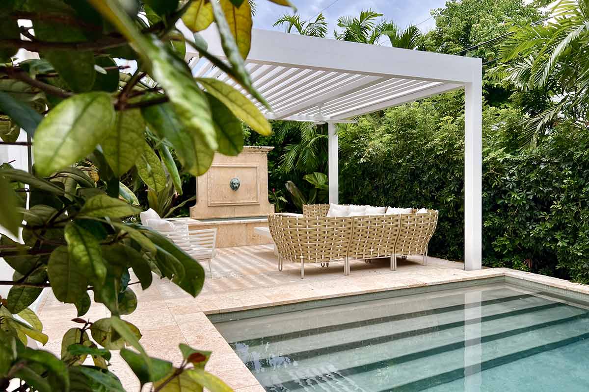 Patio cover inspirations: Azenco white pergola in a residential setup - Palm Beach, FL